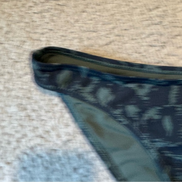 Vuori Aqua Bikini Bottom Color: Beryl Spots Size XS VW709 - Picture 5 of 11